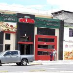 Papa John's - Cotocollao <img src="http://turismoaccesible.ec/site/wp-content/uploads/accesibilidad/semaforo_medio1.png"  width="150px">